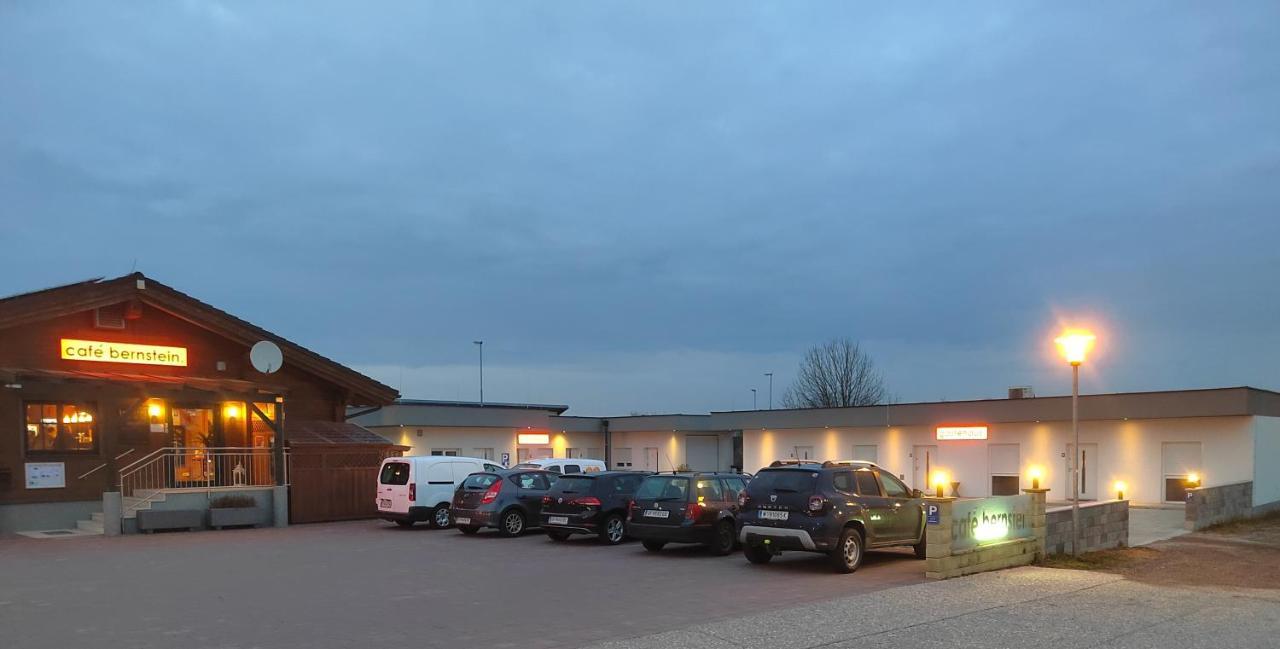 Motel Gaestehaus-Bernstein Marchegg Zewnętrze zdjęcie